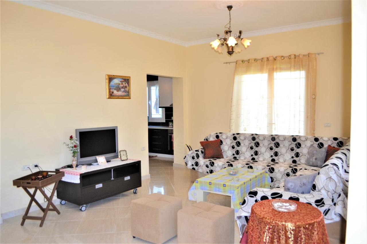 Villa Iremia Family Holidays Vlorë Buitenkant foto