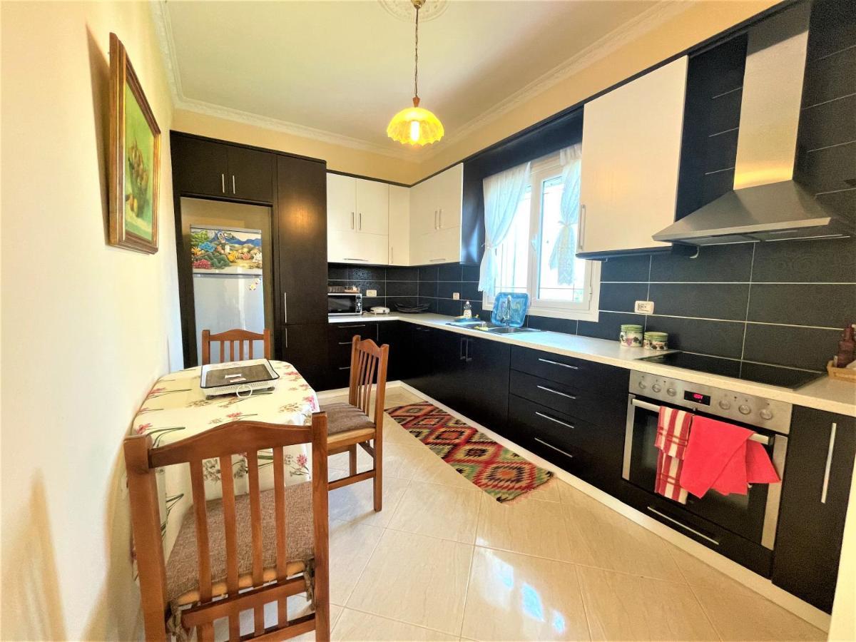 Villa Iremia Family Holidays Vlorë Buitenkant foto