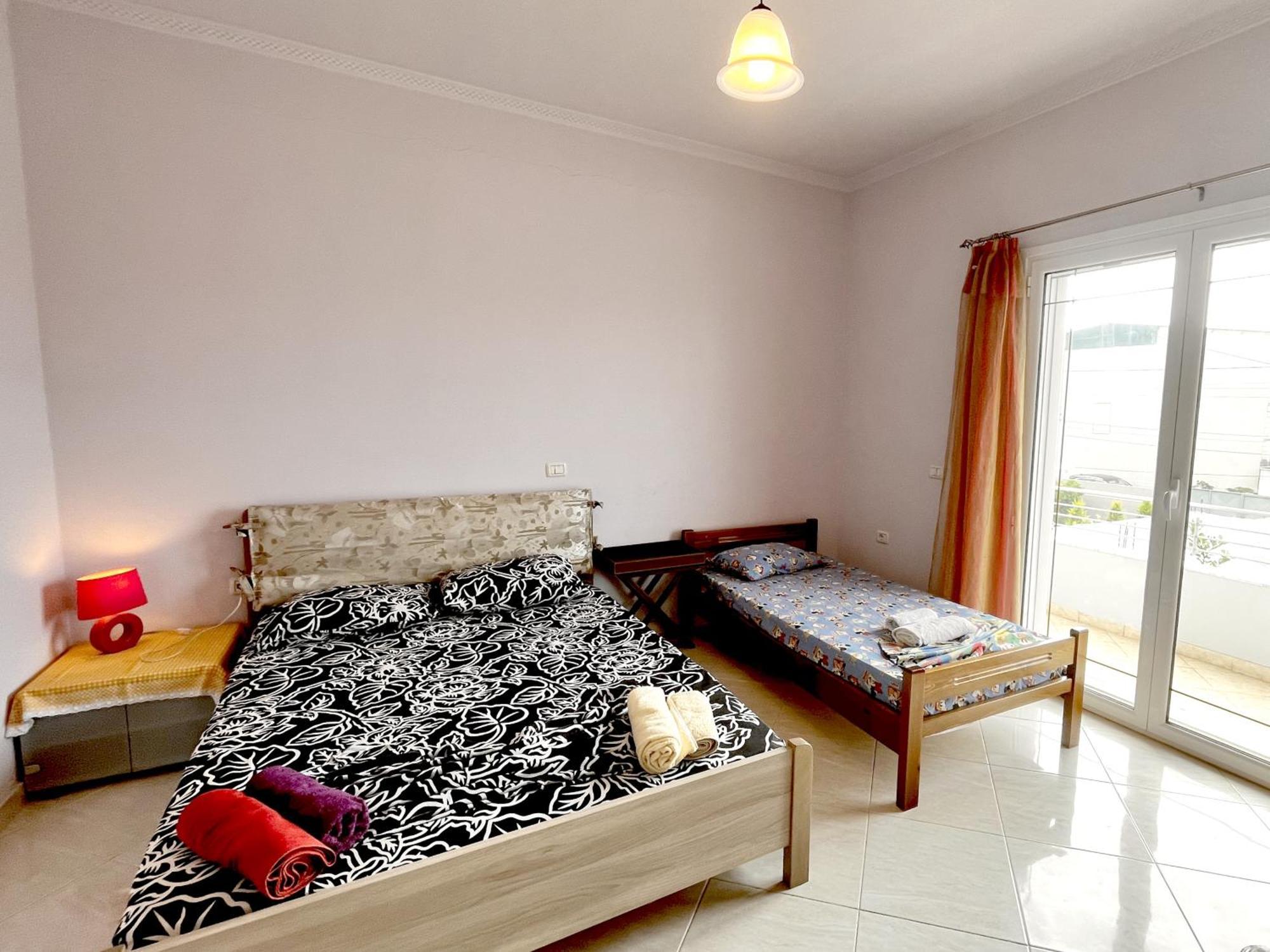 Villa Iremia Family Holidays Vlorë Buitenkant foto